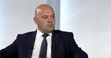 Gjini: Kushdo që kërkon votat e Aleancës për Presidentin duhet t’i pranojë këto 6 kërkesa në të mirë të qytetarëve të Kosovës