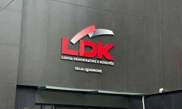 Mustafa e konfirmon: Nga LDK merr pjesë Jehona Lushaku në takimin me Haxhiun