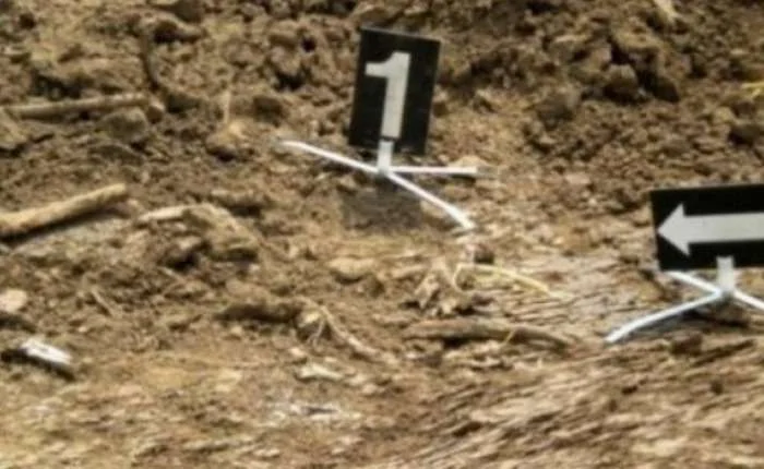 Finding mortary waste in Gjakova, digging in Brecoc district again