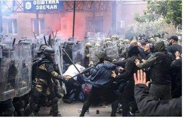 Слободан Раденкович приговорен к двум годам тюрьмы за нападение на СДК, полицию в Звечане