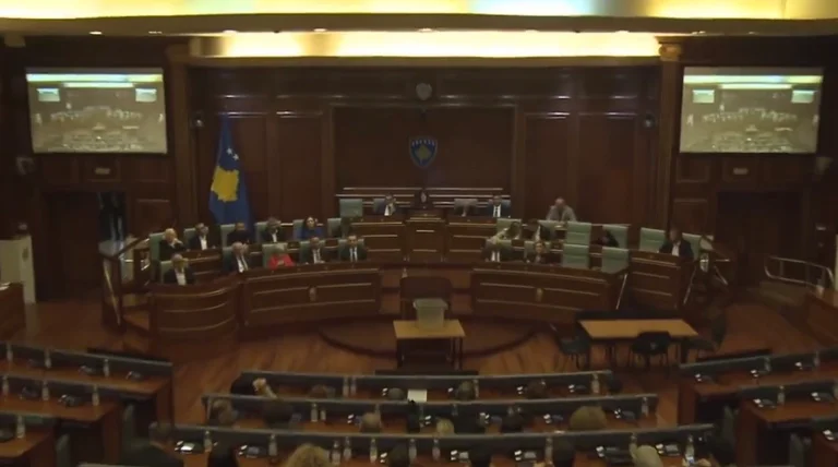 VV は、社長 “carate” を選択できなかった Kosovoが正式に選出
