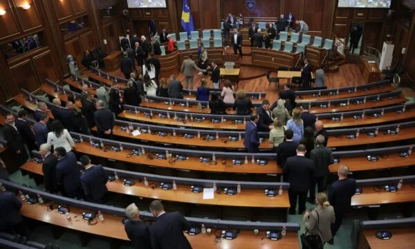 Reuters: Kosovo in profonda crisi politica, Kurti non ha ottenuto voti per il suo candidato presidenziale