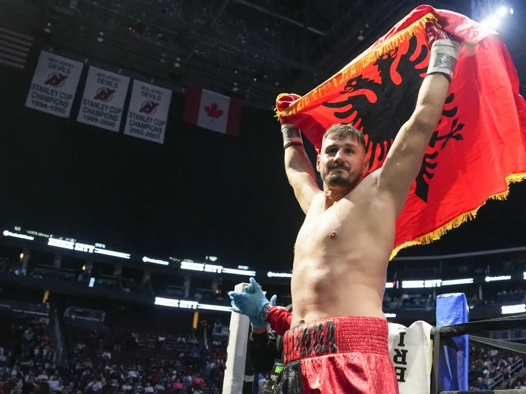 Wer ist der albanische Boxer Christian Prenga, wer wird sich Joshua im Juli stellen?