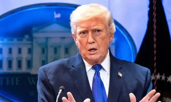 トランプ: 一つはキリスト教徒を憎む