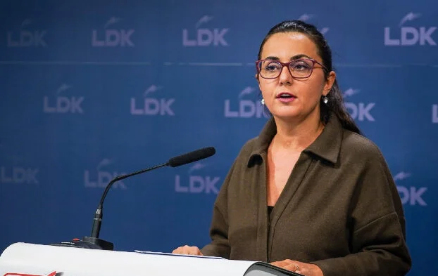 Edhe Lushaku i reagon VV-së: S’po kanë numra, nuk ia doli mendësia absolutiste 500k zemrave