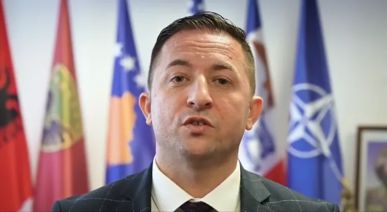 Armen Mehe ritorna al governo come consigliere straniero di Kurt
