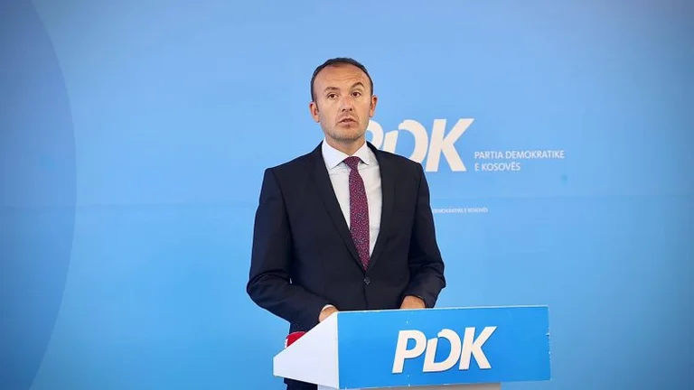 “Rritje pagash 6.8 euro”, Mustafa, PDK: Qe pra, për katër vjet, masa e vetme lehtësuese e Qeverisë