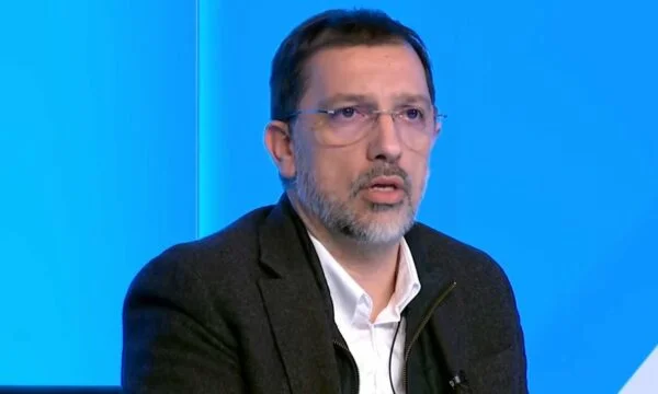 Menemme vaaleihin.