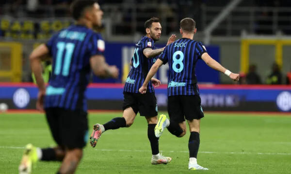 Inter's verrückte Erholung zu Cosmo, sichert den Cup-Finale, von 0-2 zu 3-2 zurück.