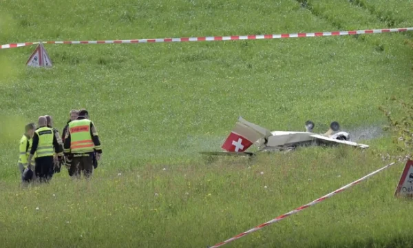 ベルン・カントンでクラッシュした小さな飛行機