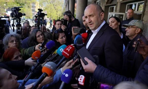 Exit pollet në Bullgari: Ish-Presidenti Radev që konsiderohet mik i Rusisë pritet t’i fitojë zgjedhjet parlamentare