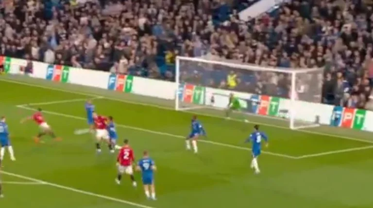 Kunha silenzi “Stamford Bridge”, Uniti in alto