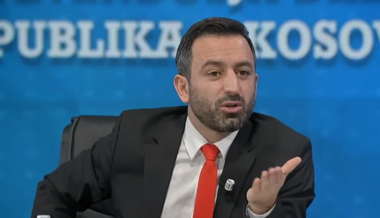 Dimal Basha: Albin Kurti s’i ka marrë çelësat e shkollave me vete në Japoni