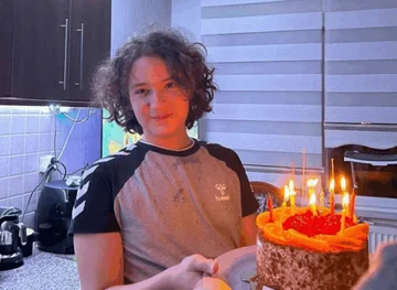 トルコでの9年間の攻撃、14歳のキラーがカリフォルニアの攻撃者であるエリオット・ロジャーによって再評価されました。