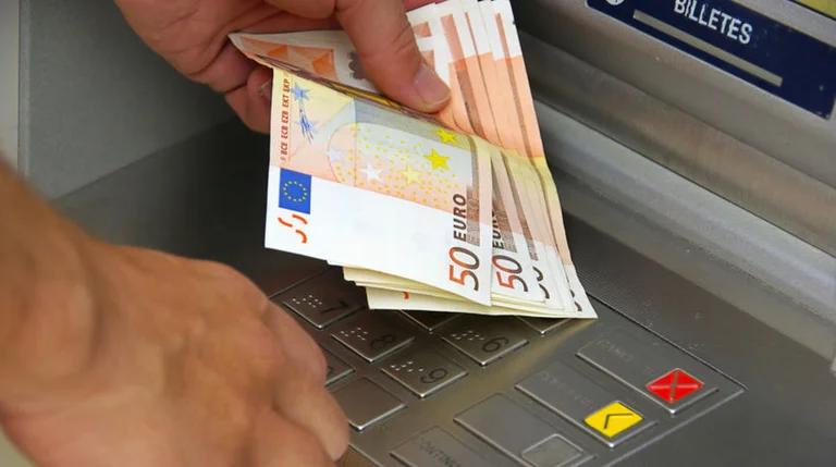 Dy ditë deri në përfundim të kritereve për përfitimin e 900 eurove për ata që humbën punën në pandemi