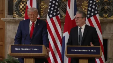 Трамп: напряженность в отношениях со Стармером не повлияет на визит короля Карла III в этом месяце