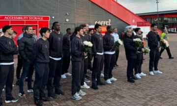 Portugiesische SPG-Spieler zahlen ihren Respekt Diogo Jotan in “und Feld”