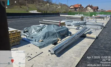 Pristinaは、建設自体を耕します, ラマ: すべての建設は、許可なく民主化されます