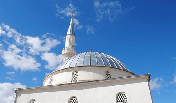 Në xhamitë e Kosovës, sot do të ligjërohet për rëndësinë e vaksinimit kundër COVID-19
