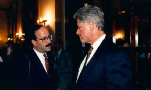 Clinton to Eliot Engel: 私は非常にあなたを逃します.