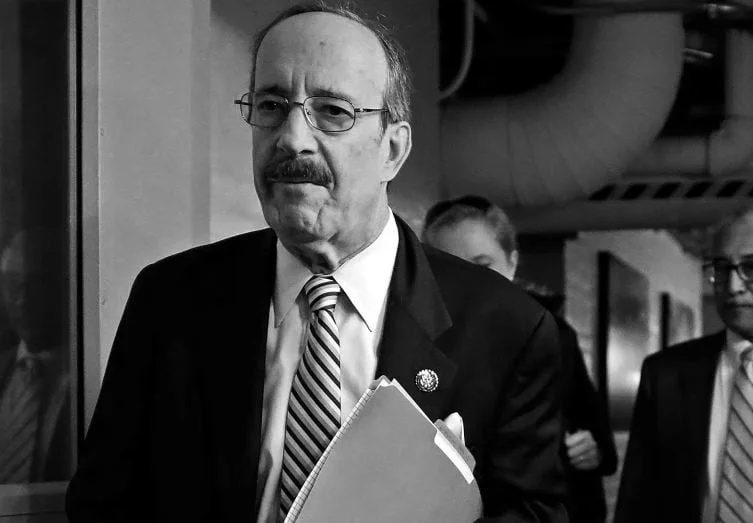 Kosovo mourns Eliot Engel: リーダーは自由と独立性の彼の歴史的役割を高く評価しました
