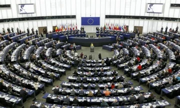 オーストリアのEurodeput:Political eliteは妥協のための準備が整っています、Kosovoの道はセルビアの問題によって妨げられます