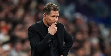 Simeon's Plan, setzt Reserven auf Sevilla