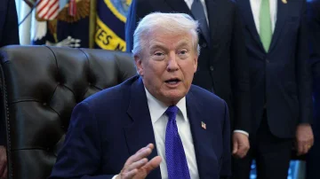 トランプは警告します: 合意に達した場合、イランでの攻撃を再開します
