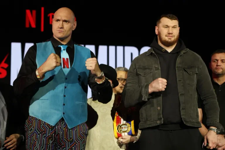 Fury vs Makhmudov: Alles, was Sie über die schwere Kategorie Boxen Spiel wissen müssen