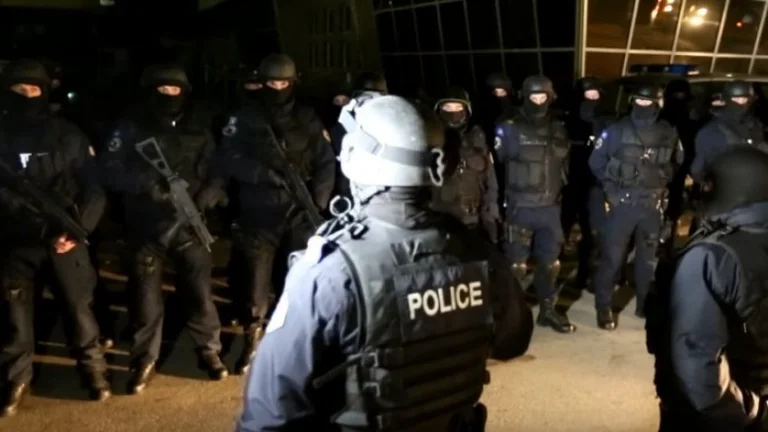 Policia e Kosovës aksion në disa komuna, ndërlidhet me trafikim të armëve