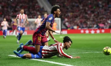 Barcelona Atletico Madrid, offizielle Formationen