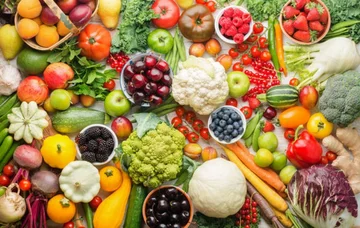 Foods to Eat and Avoid During the Summer