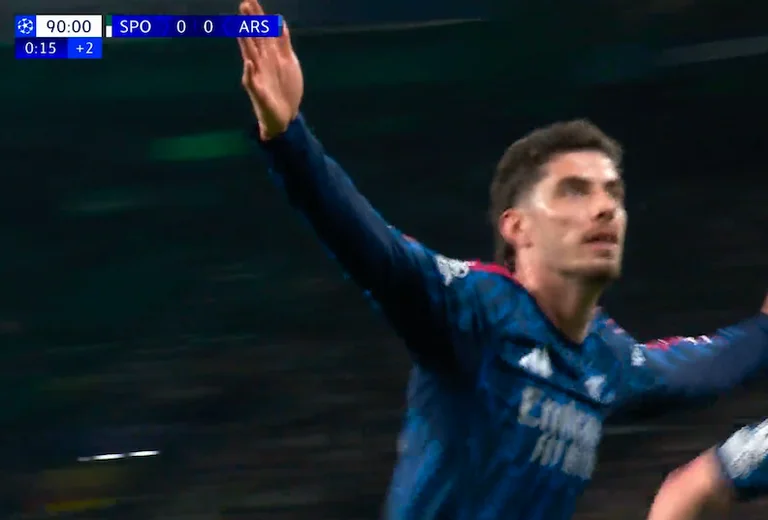 GOOOOL: 最近の秒でArsenalのマークは、スポーツの上で大きな勝利を取ります