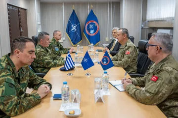 Ulutaşはギリシャの一般的なKFORの会議はギリシャの貢献を賞賛しました、Kosovoのセキュリティを再確認しました