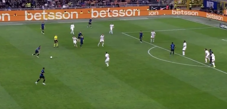 Hakan Calhanoglu verpflichtet Eurogool nach Rom