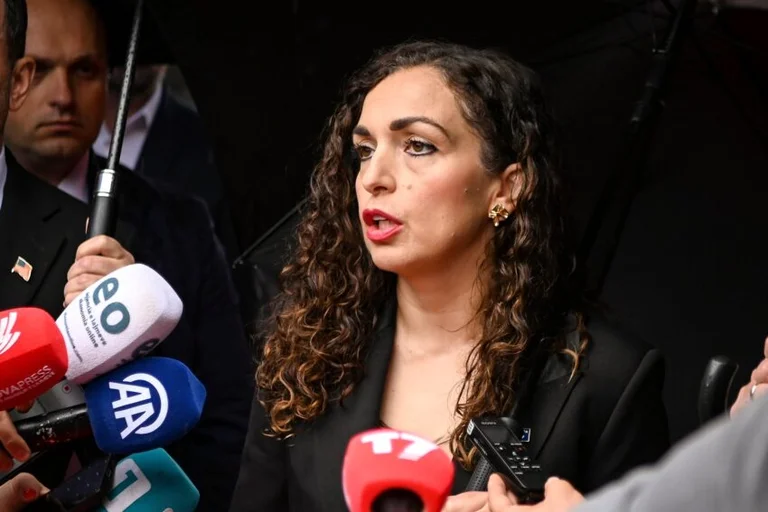 Osmani: La Serbie cherche à acheter des votes au Kosovo, braves parce qu'elle n'est pas punie