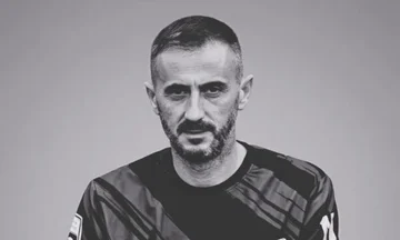 Kosovo サッカーのトラディジディは、ゲーム中 43 歳の人生を変えます