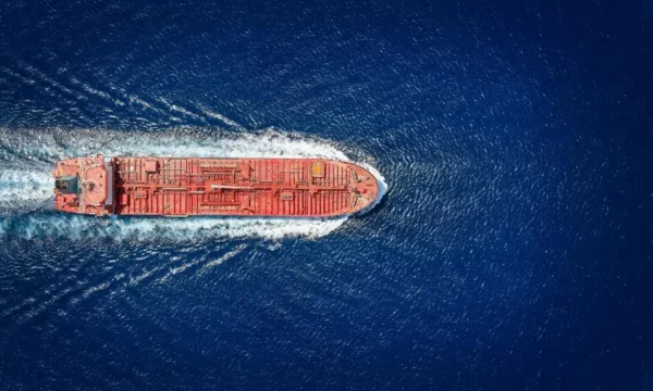 インドは数年ぶりにイラン油を購入