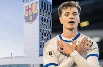 Gent Aslan sfotografowany z legendą Barcelony