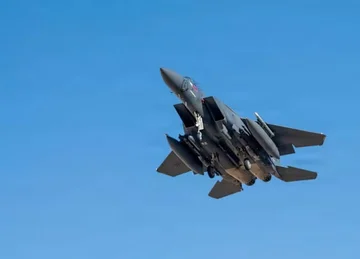 米国の戦闘機の飛行機は、イランでクラッシュしたと報告