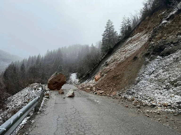 石はルゴバに道路をブロックします, 市民は責任を求める