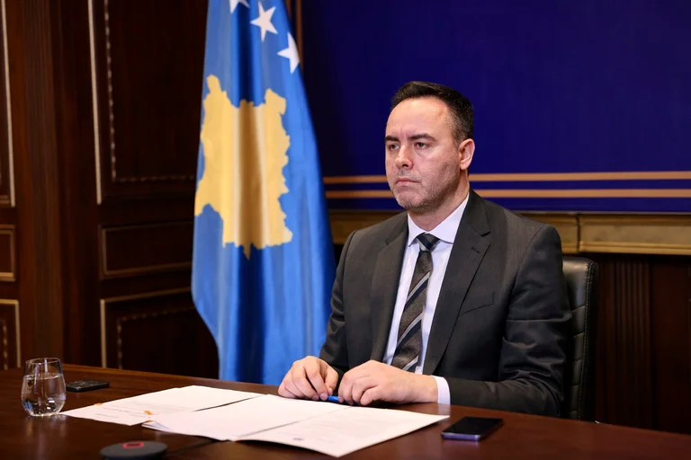 Конюфку пригласили на виртуальную встречу с 40 коллегами, обсуждаемую Ормузским проливом