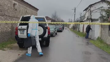 コルカの高齢者の殺人、警察はいくつかの護衛