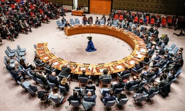KS UN、9 4月議論UNMIKはコソヴォで動作します
