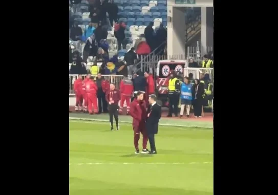 タークは不満で始まります: ケナン・イルディズはバー (VIDEO) が好きではありません