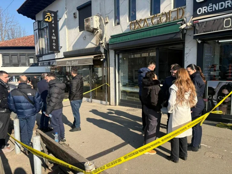 プリスティナのジュエリーストアで深刻な盗難を疑った人が逮捕された