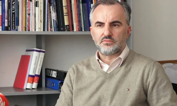Arben Hajrullahu, nouveau recteur de l'Université de Pristina