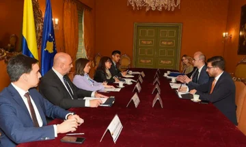 Kosovoは、すべての市民のためのビザ除去でコロンビアと交渉を開始し、3つの合意に達しました