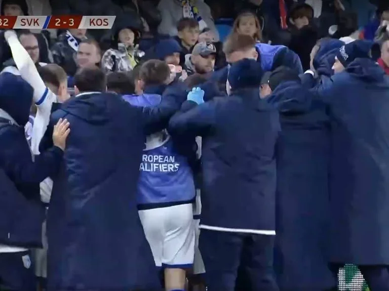 GOOOOOOOOOOL Kosova ist das dritte Tor, wir gewinnen in Bratislava