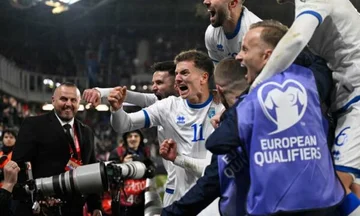 Der Guardian: Kosovo, der erst 10 Jahre zuvor in die UEFA und die FIFA aufgenommen wurde
